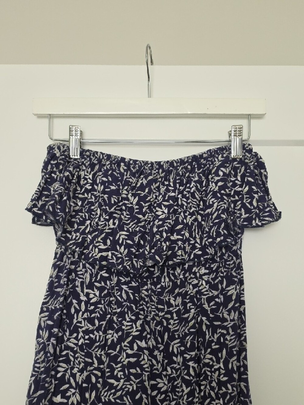 Off-Shoulder Navy & White Floral Maxi Dress - Picture 4 of 7